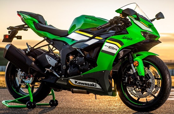 Kawasaki-Ninja_ZX-6R-24-rzij.jpg