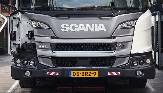 Scania-EV-23-stopcontact.jpg